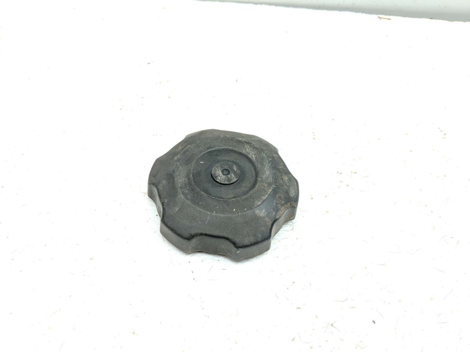 19 Yamaha Viking 700 4 Petrol Gas Fuel Tank Cap Lid
