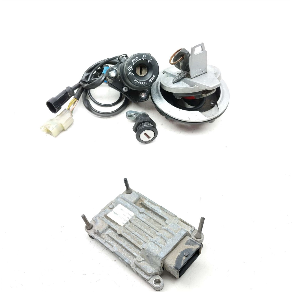16 Ducati Scrambler Lock Set Ignition Switch Lock Cap ECU And Key 28641852