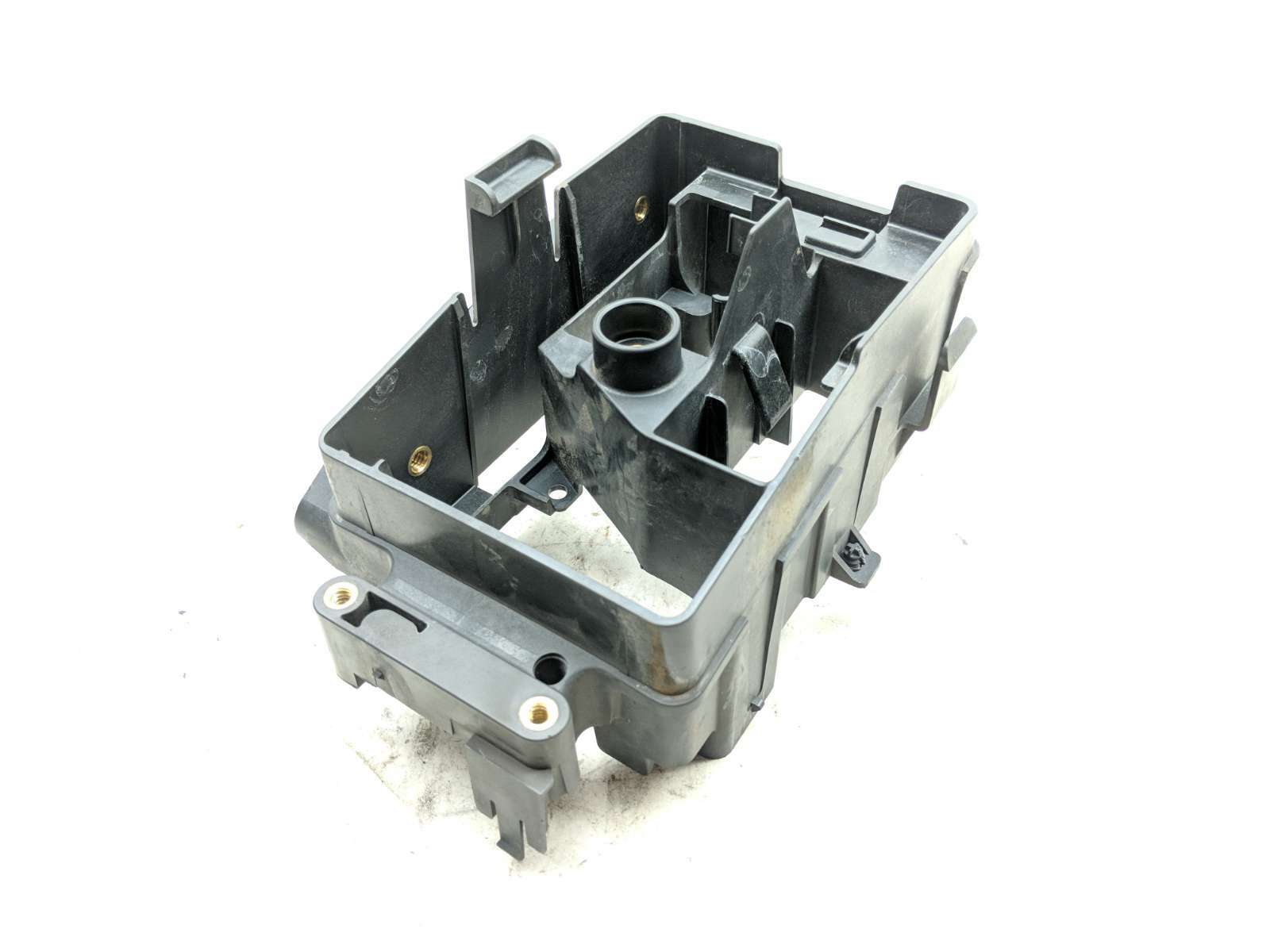 13 Harley FLD Dyna Switchback Battery Box Tray Mount Bracket 70367-12