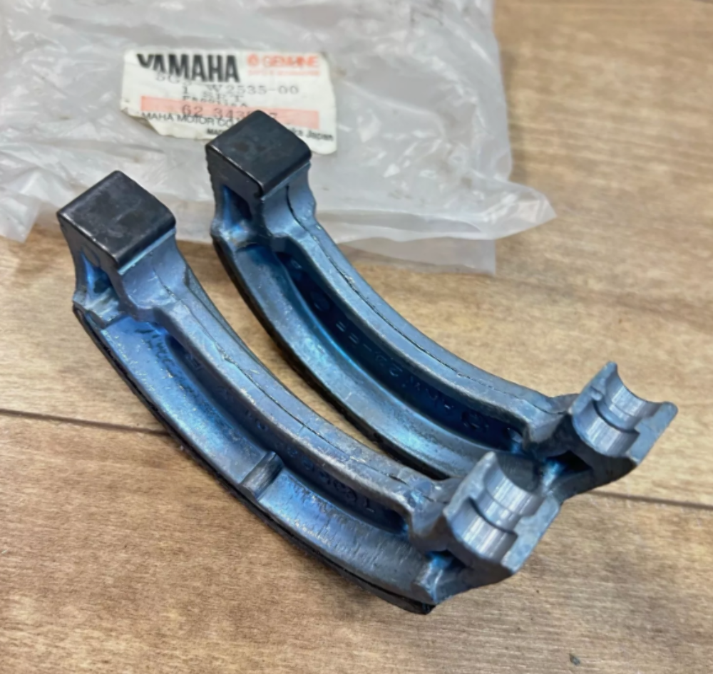 NOS Yamaha Brake Shoe Set 1987 YFM200 YFM 200 5G3-W2535-00