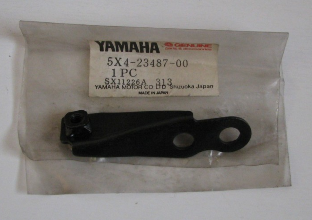 YAMAHA NEW OEM STEERING STAY PLATE 5X4-23487-00