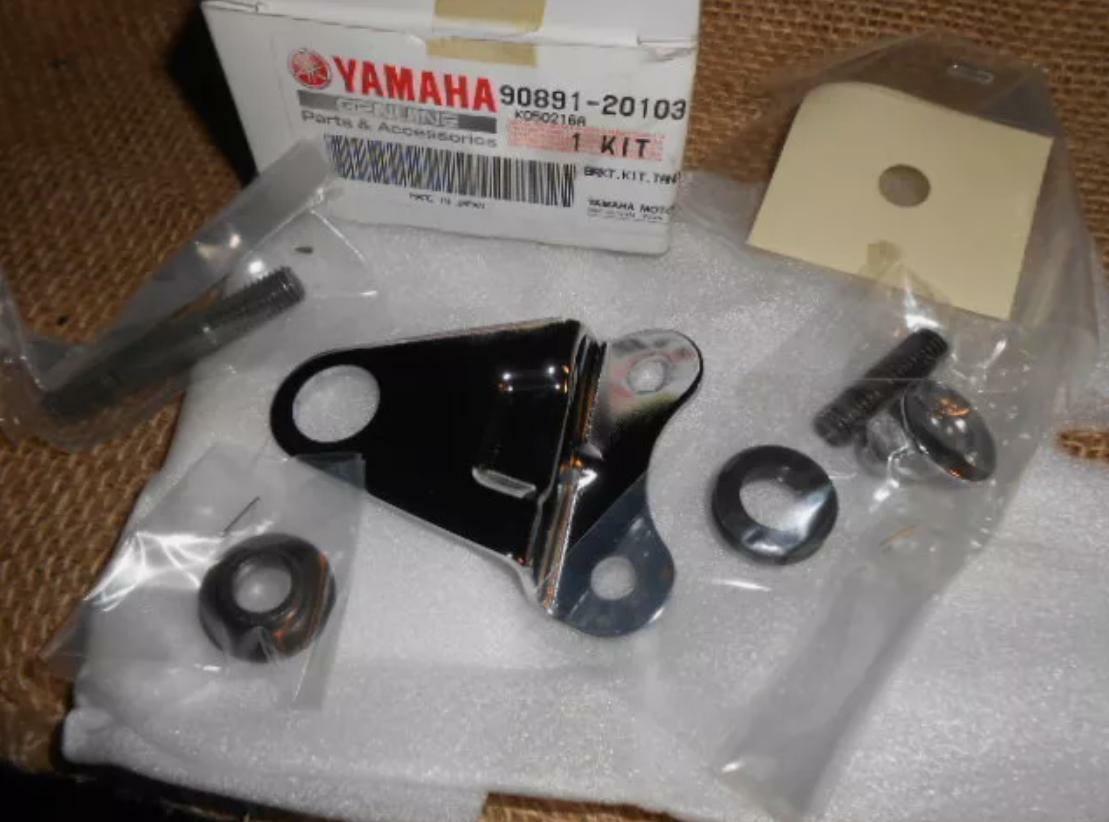 OEM Yamaha XV250 XV 250 OEM Tandem Seat Bracket Kit 90891-20103