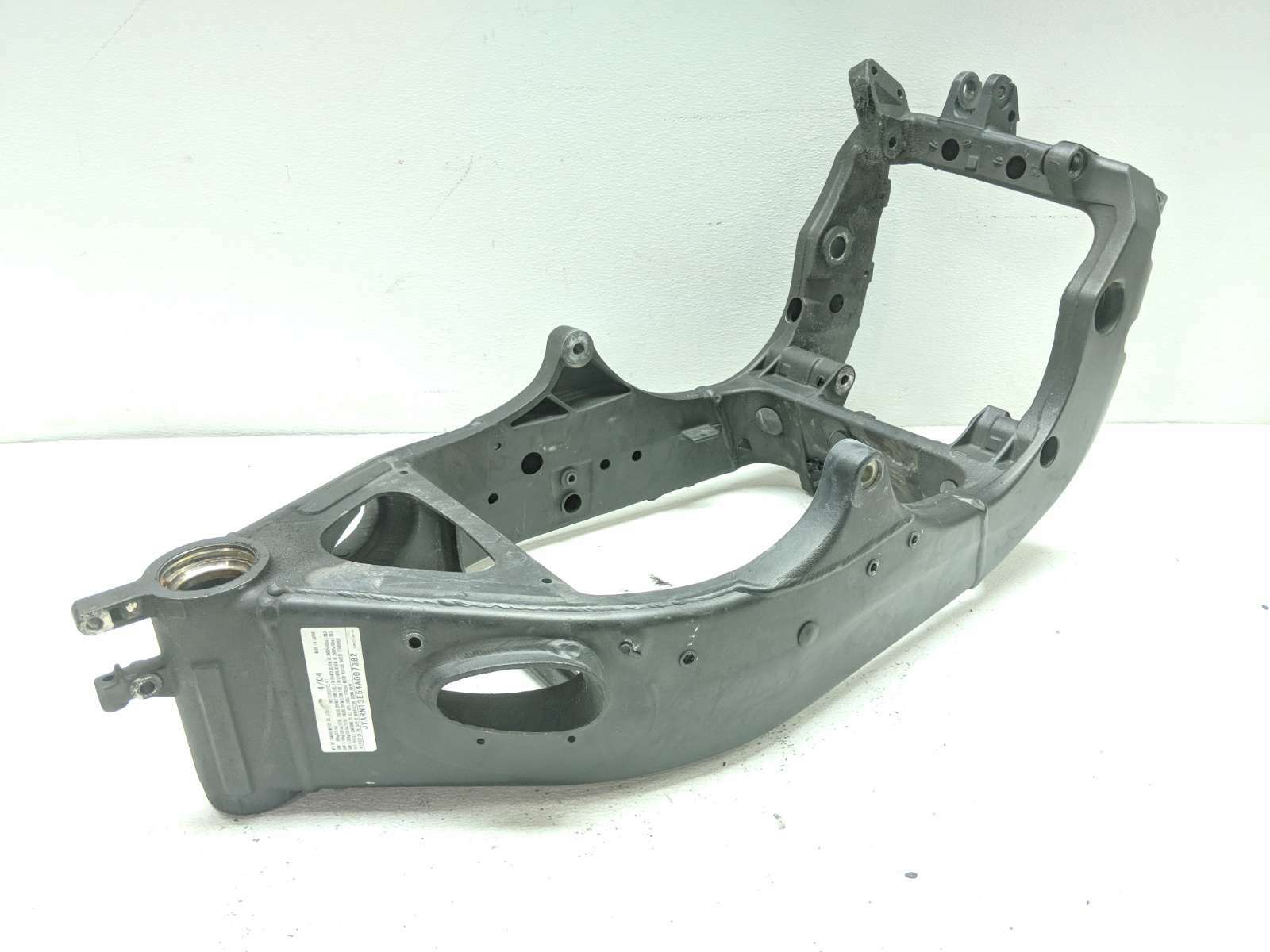 04 05 06 Yamaha YZF R1 Main Frame Chassis STRAIGHT SLVG