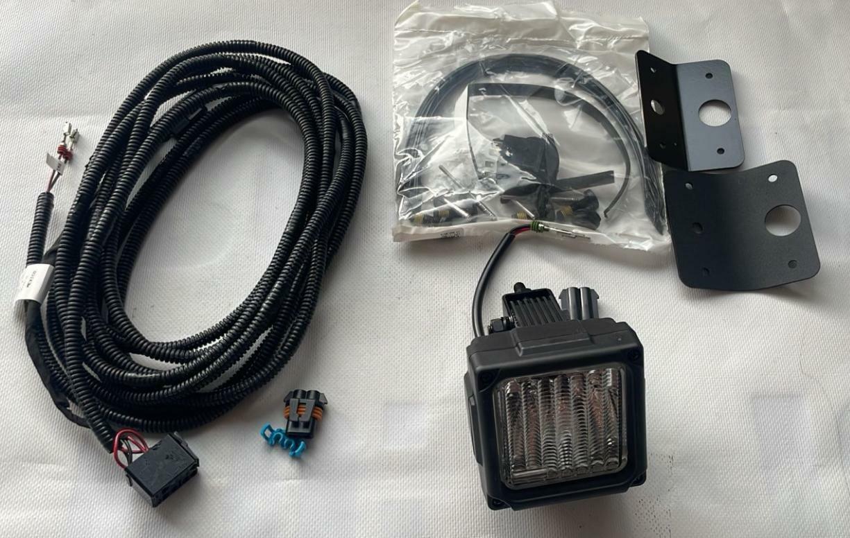 CAN-AM NEW OEM REAR CARGO LIGHT 715002422