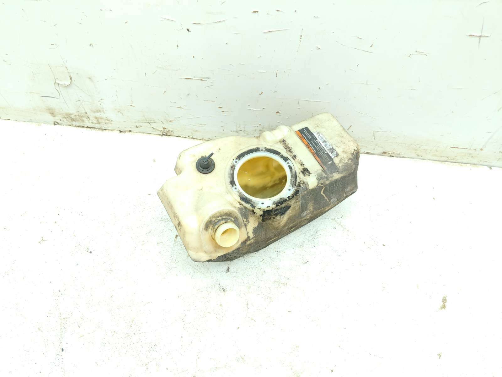 17 Club Car Carryall 700 Gas Fuel Petrol Reservoir Tank