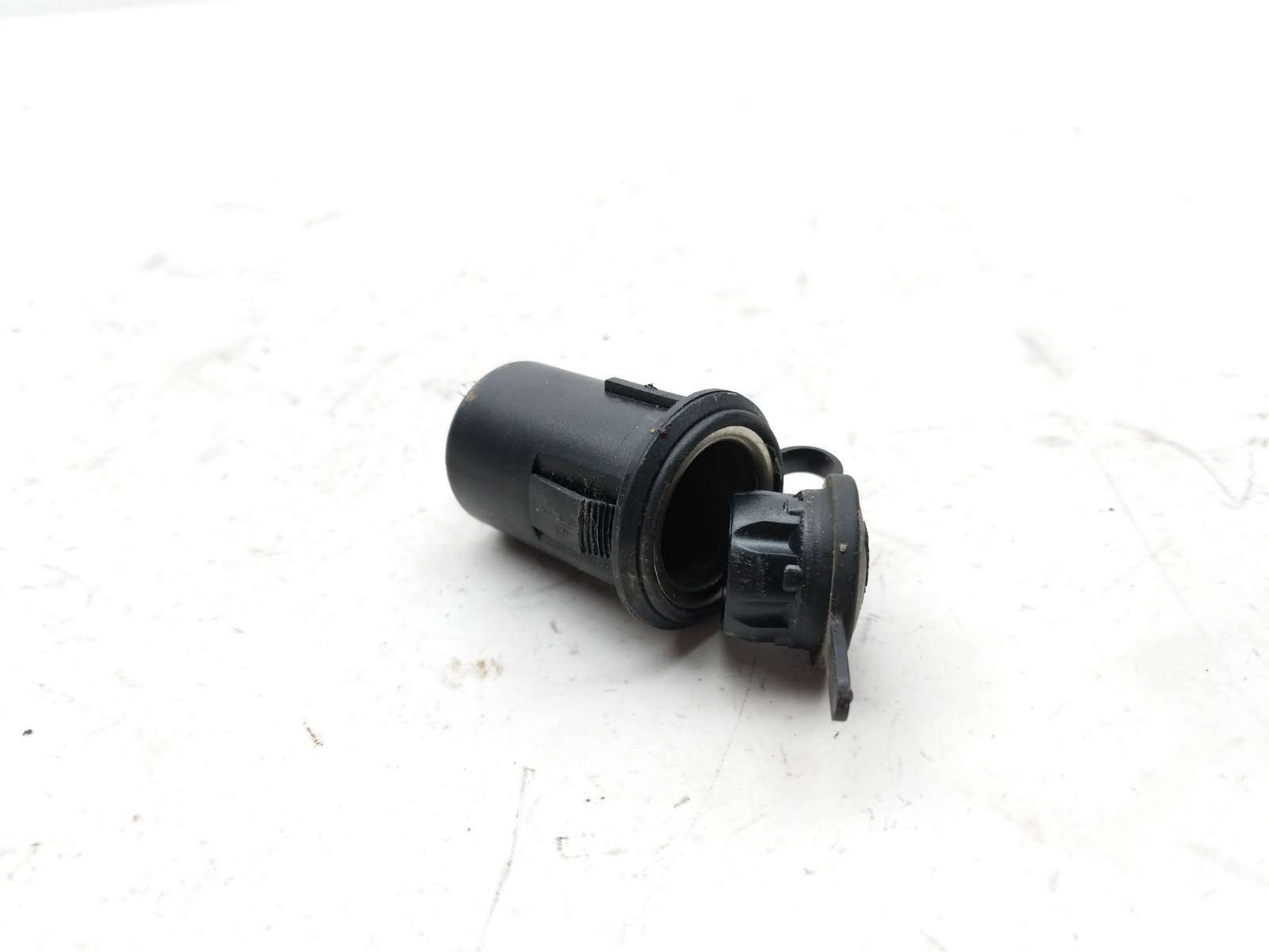 21 Polaris Slingshot 12V Charging Socket