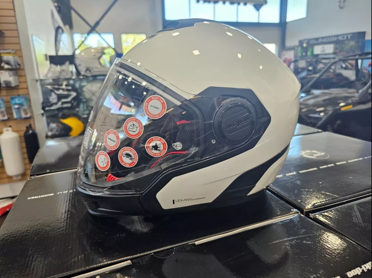 NEW Can-Am Nolan N40-5 GT Crossover Helmet Black Medium 4485690601 NEW Can-Am Nolan N40-5 GT Crossover Helmet Black Medium 4485690601