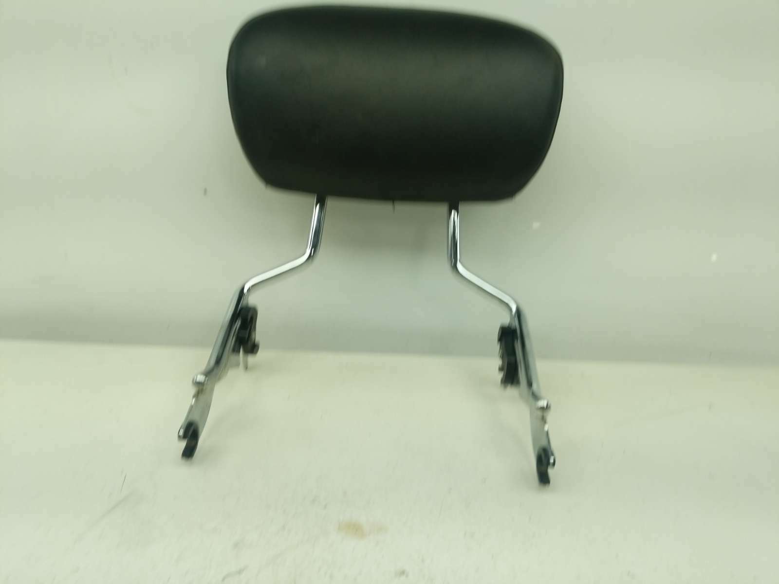 09 Harley Davidson FLHRC Road King Classic Rear Passenger Backrest Sissy Bar