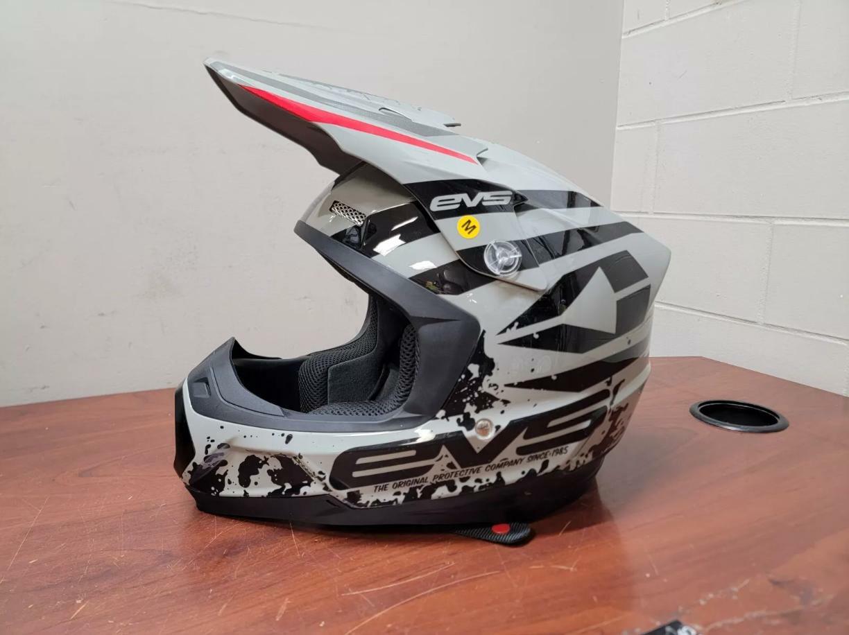 NEW EVS T5 Grappler Helmet Grey Medium HE18T5G-GY-M