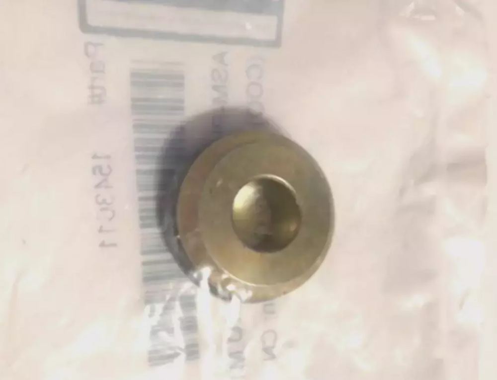 Polaris GENUINE PURE OEM PACKAGED ASM PIVOT CAP SEALED M10 1543611 QTY2