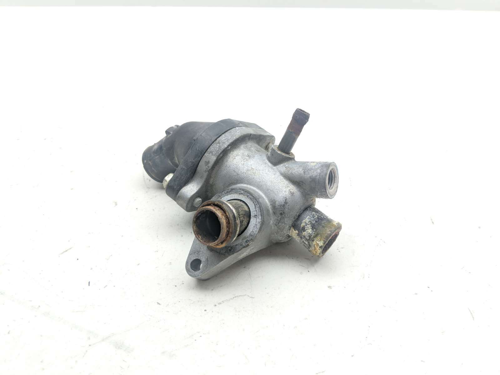 06-16 Suzuki VZR1800 M109R Boulevard Thermostat Housing - Sun