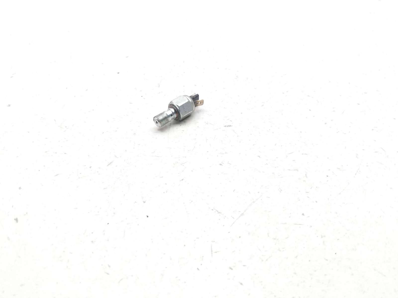 22 -24 Harley Davidson Nightster RH975 S Rear Brake Light Switch Sensor