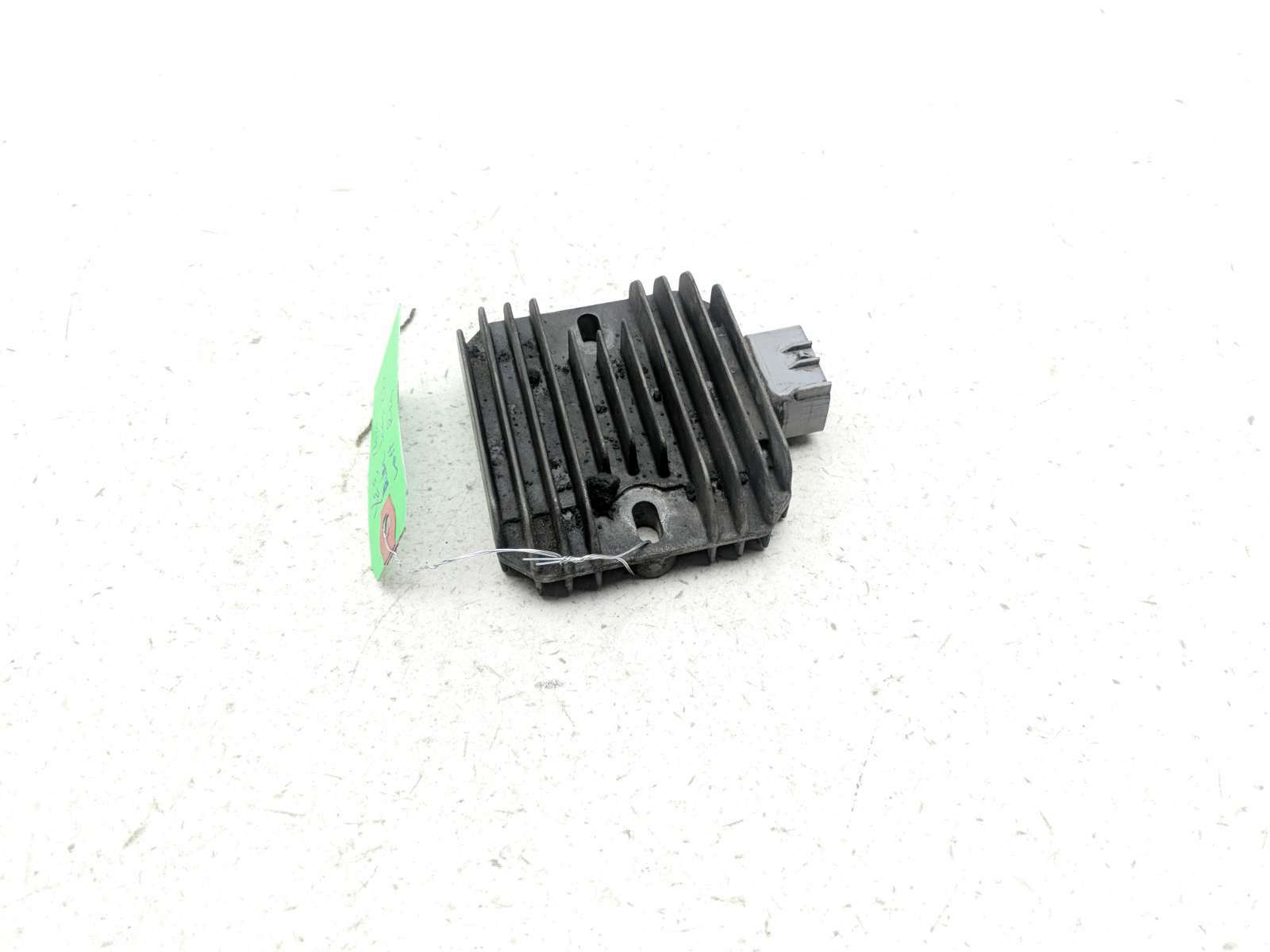 19 Kawasaki VN1700 Vulcan Vaquero 1700 Voltage Regulator Rectifier