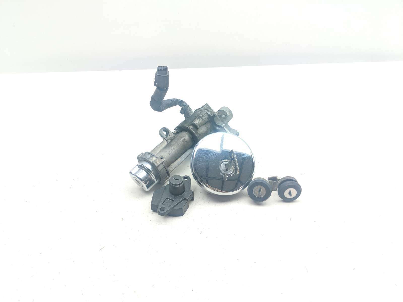 15 Kawasaki VN1700 Voyager 1700 Lock Set Ignition Switch Cap Locks And Key