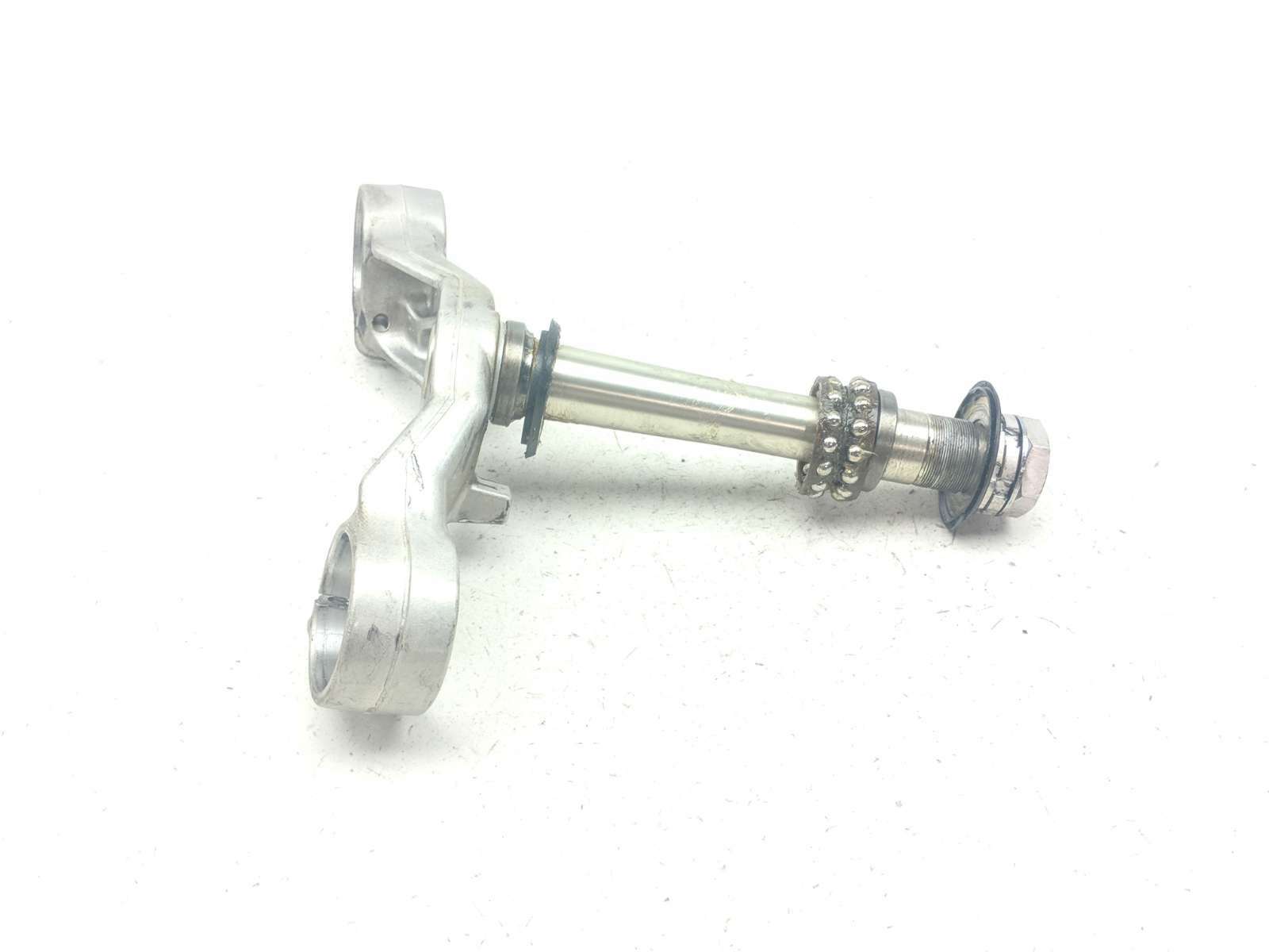04-06 Yamaha YZF R1 Bottom Lower Triple Steering Tree Clamp