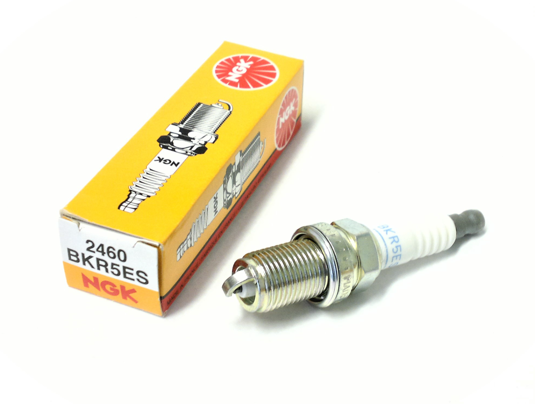 NGK NEW STANDARD SPARK PLUG BKR5ES 2460