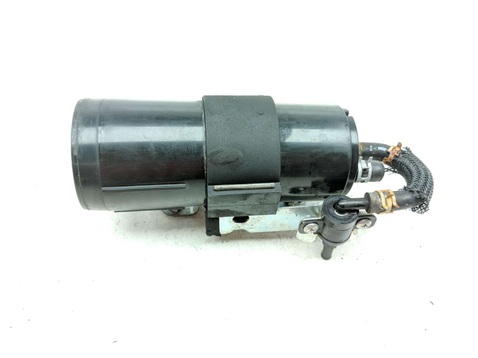 17-21 Suzuki M109R BOSS VZ1800 EVAP Emissions Can Canister Vacuum Pump
