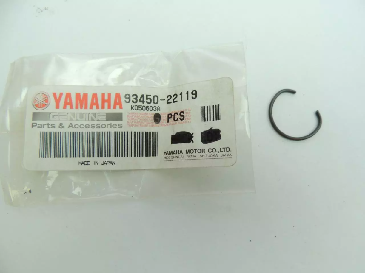 93450-22119 NOS Yamaha Front Wheel Circlip YFB250FW YFM350 YFM400FW YFM600 Y968x