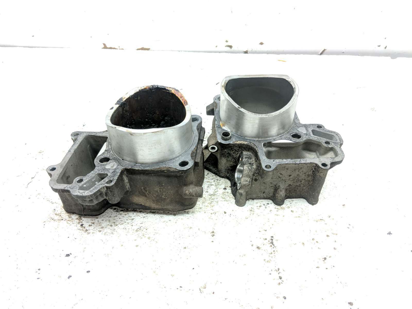 16 Kawasaki KVF750 Brute Force 750 Motor Engine Cylinder Head Barrel Jugs