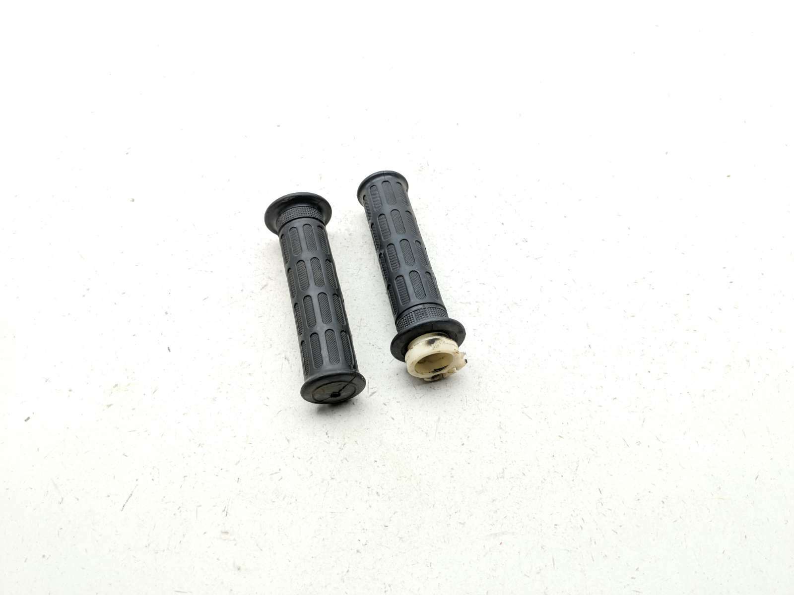 91-03 Honda CB750 Nighthawk 750 Throttle Tube And Grips