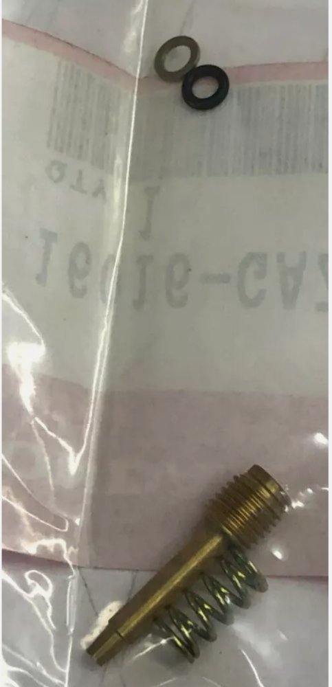 NOS NEW OEM Genuine ORIGINAL HONDA Motorcycle P/N 16016-GAZ-980 SCREW SET