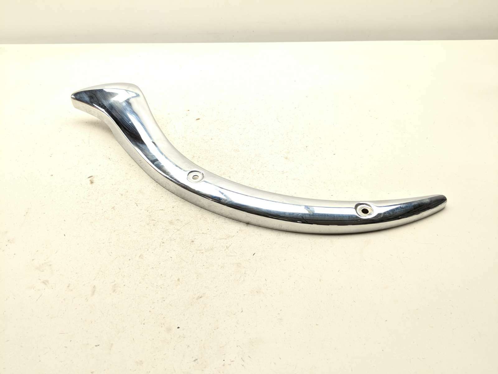 04-10 Kawasaki Vulcan 2000 VN2000 Rear Right Fender Support Struts