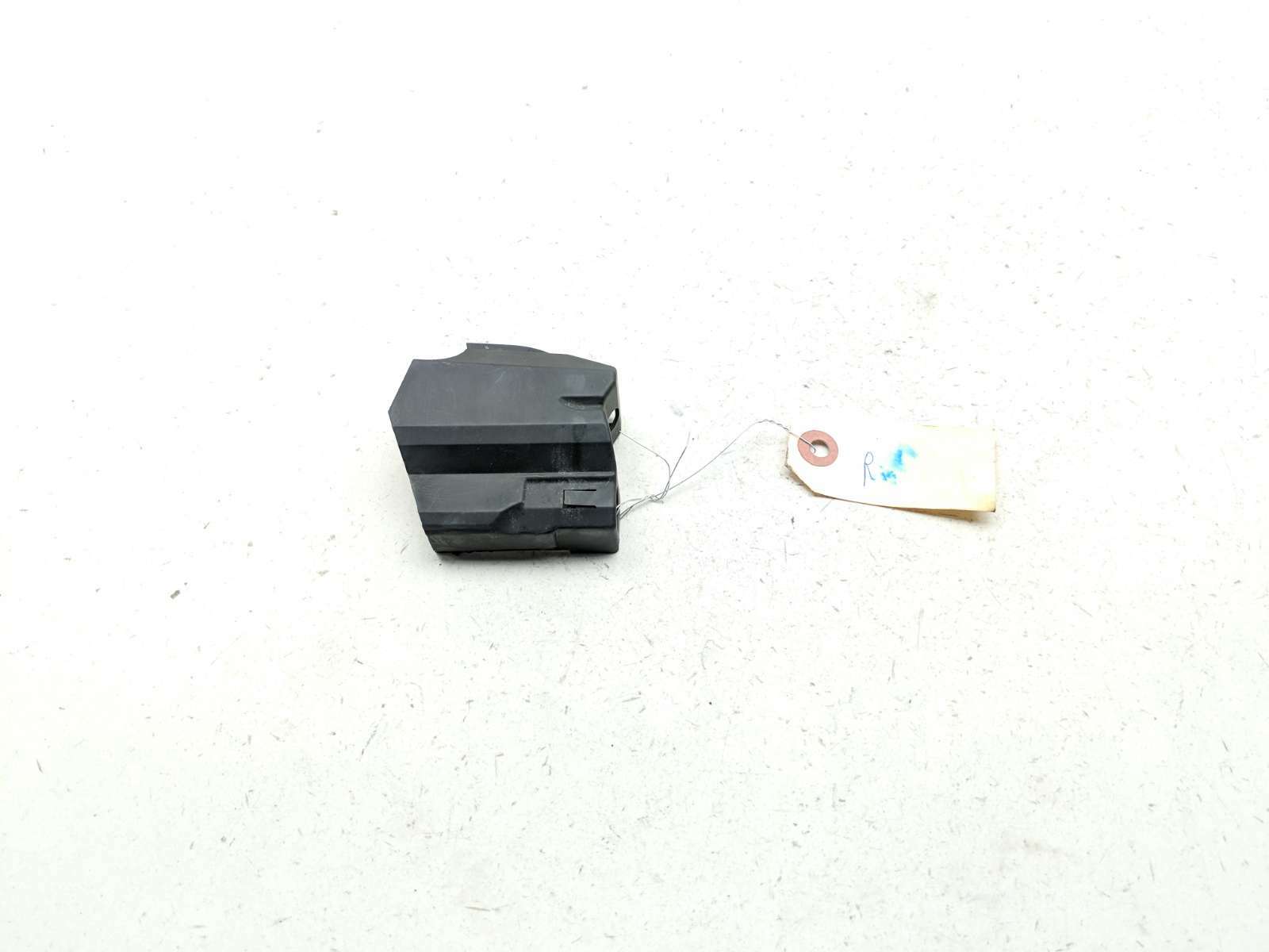 05-08 BMW R1200GS Right side Throttle Body Bodies Cover Panel TRSH PL