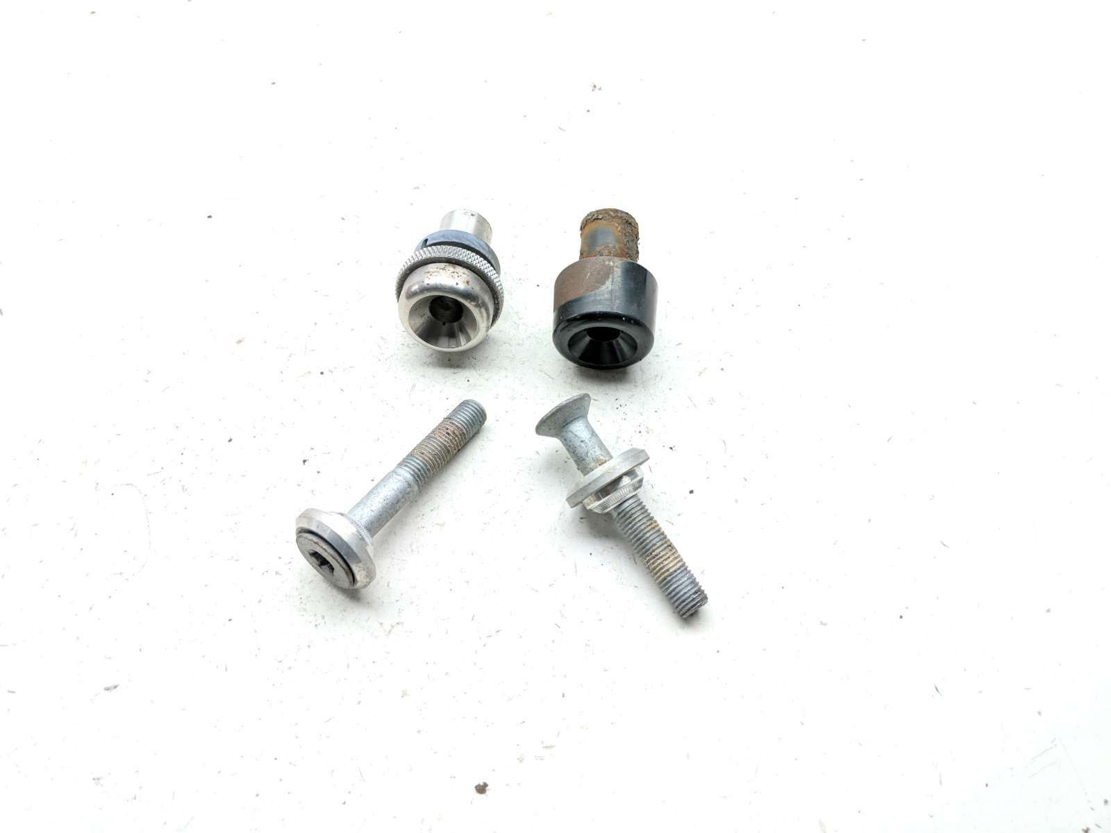 05-08 BMW R1200GS Handlebar Bar Ends Cruise Control