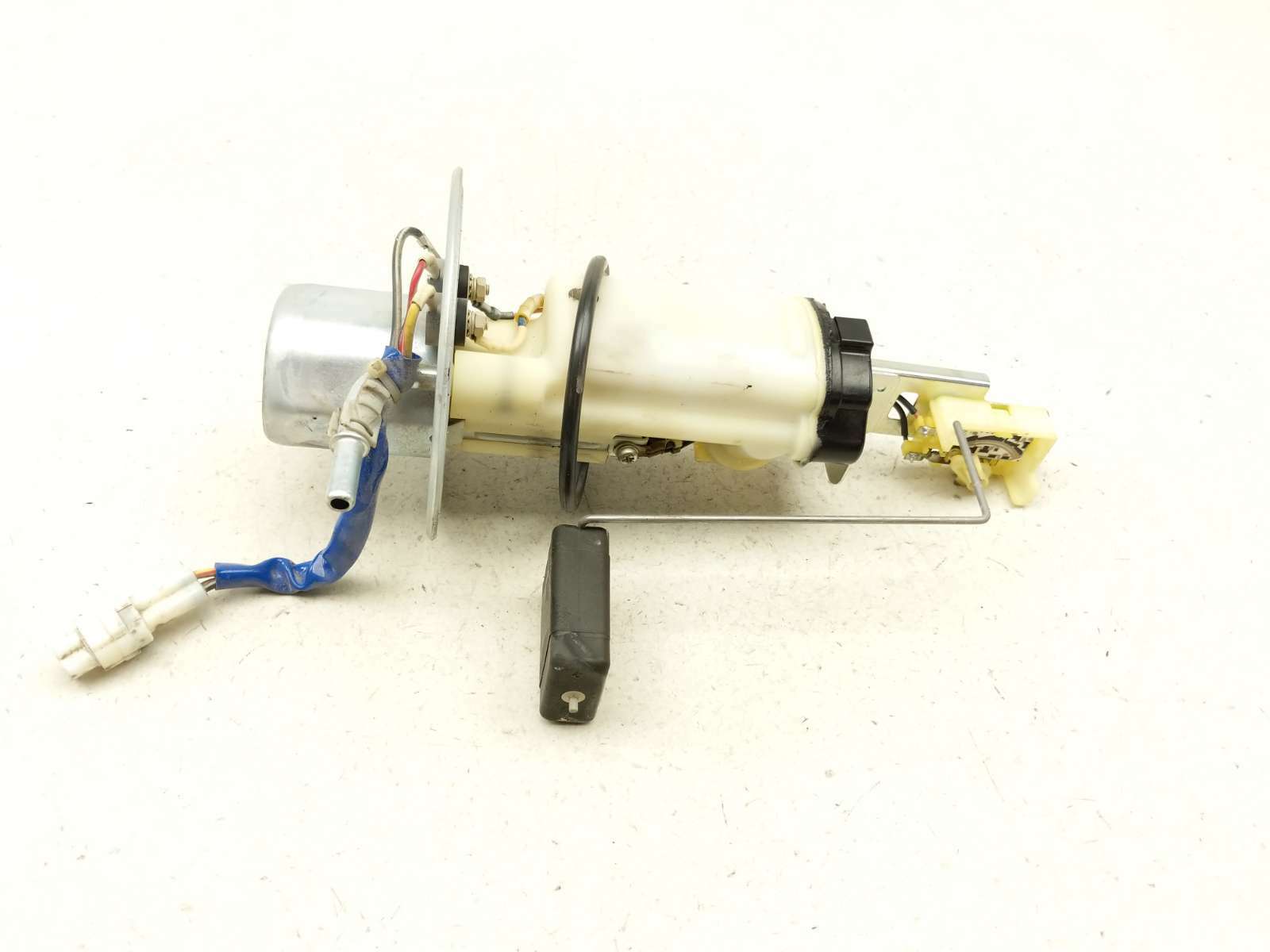08-18 Suzuki Hayabusa GSX1300R Petrol Gas Fuel Pump Assembly 15100-15H00