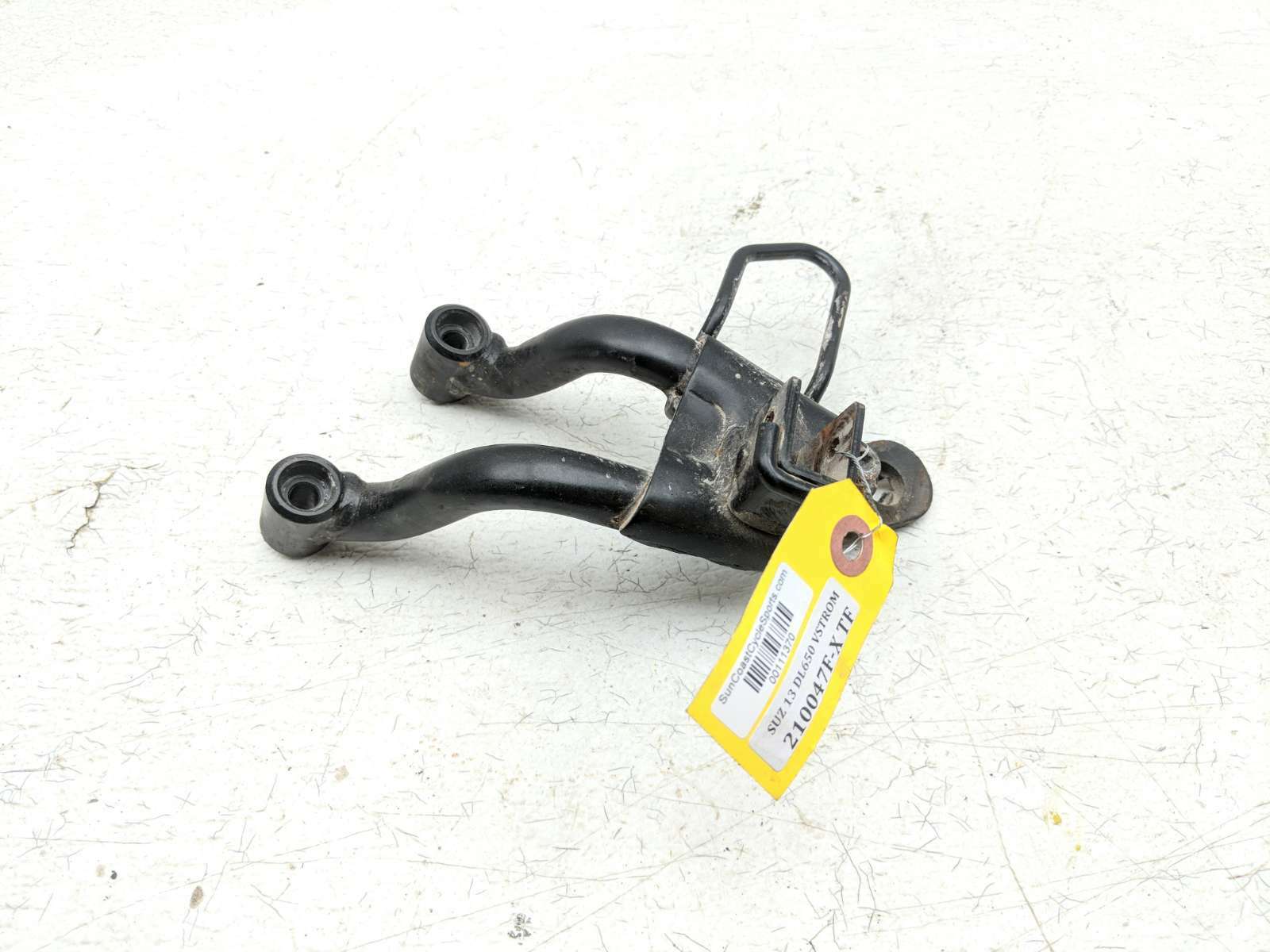 13 Suzuki DL650 V Strom Rear Left Passenger Foot Peg Mount Bracket Holder