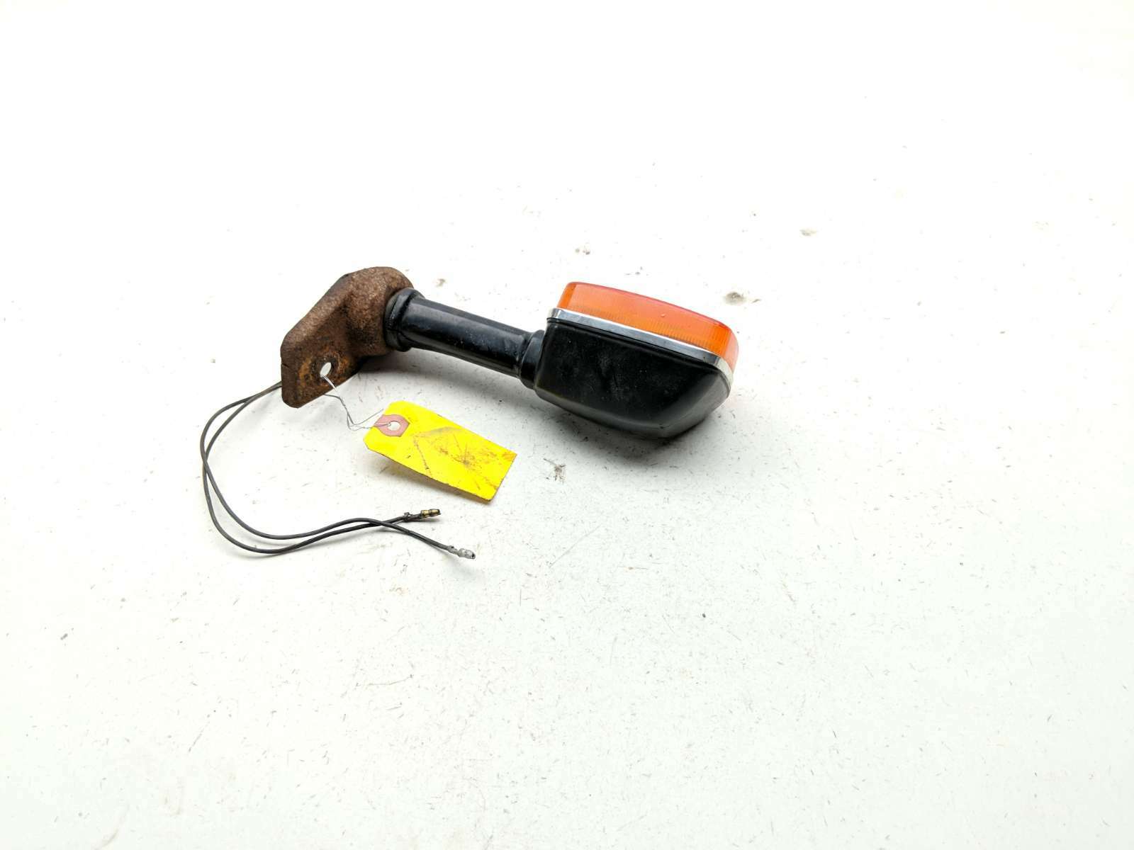 80-83 Suzuki GS1100 GS1100E Rear Right Turn Signal Flasher Indicator Light
