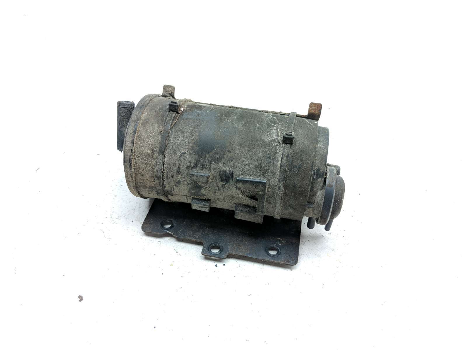 09-17 Triumph Thunderbird LT 1700 EVAP Emissions Can Canister Vacuum Pump