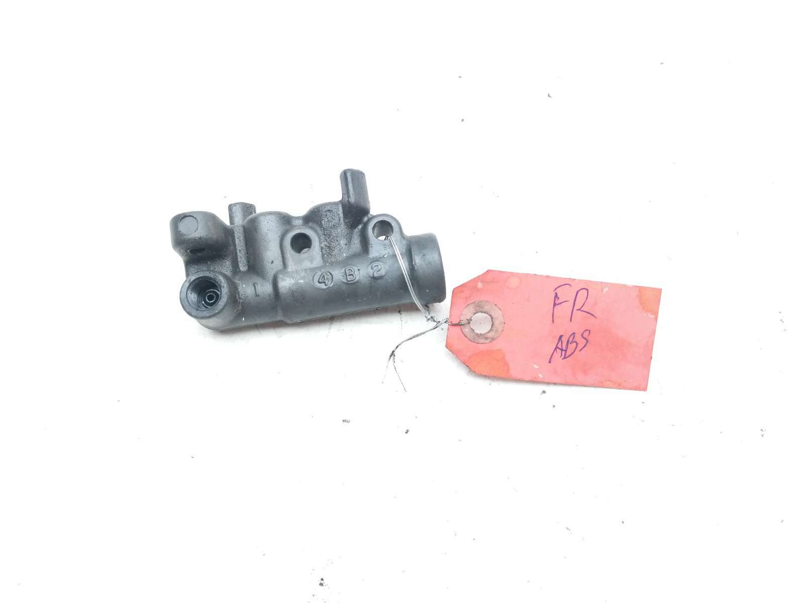 01-05 Honda Goldwing 1800 GL1800 Front Right ABS Brake Line Splitter Distributor