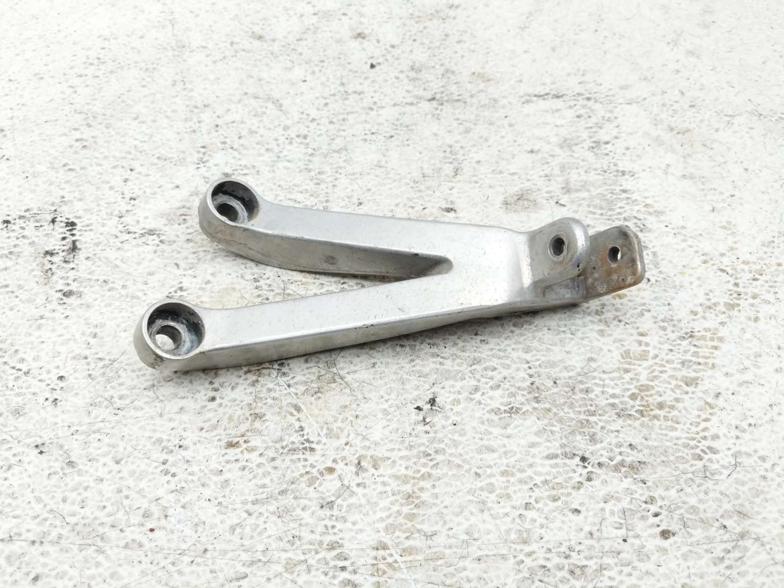 00 01 Honda CBR929RR CBR 929 Right Passenger Foot Peg Mount Bracket  Holder