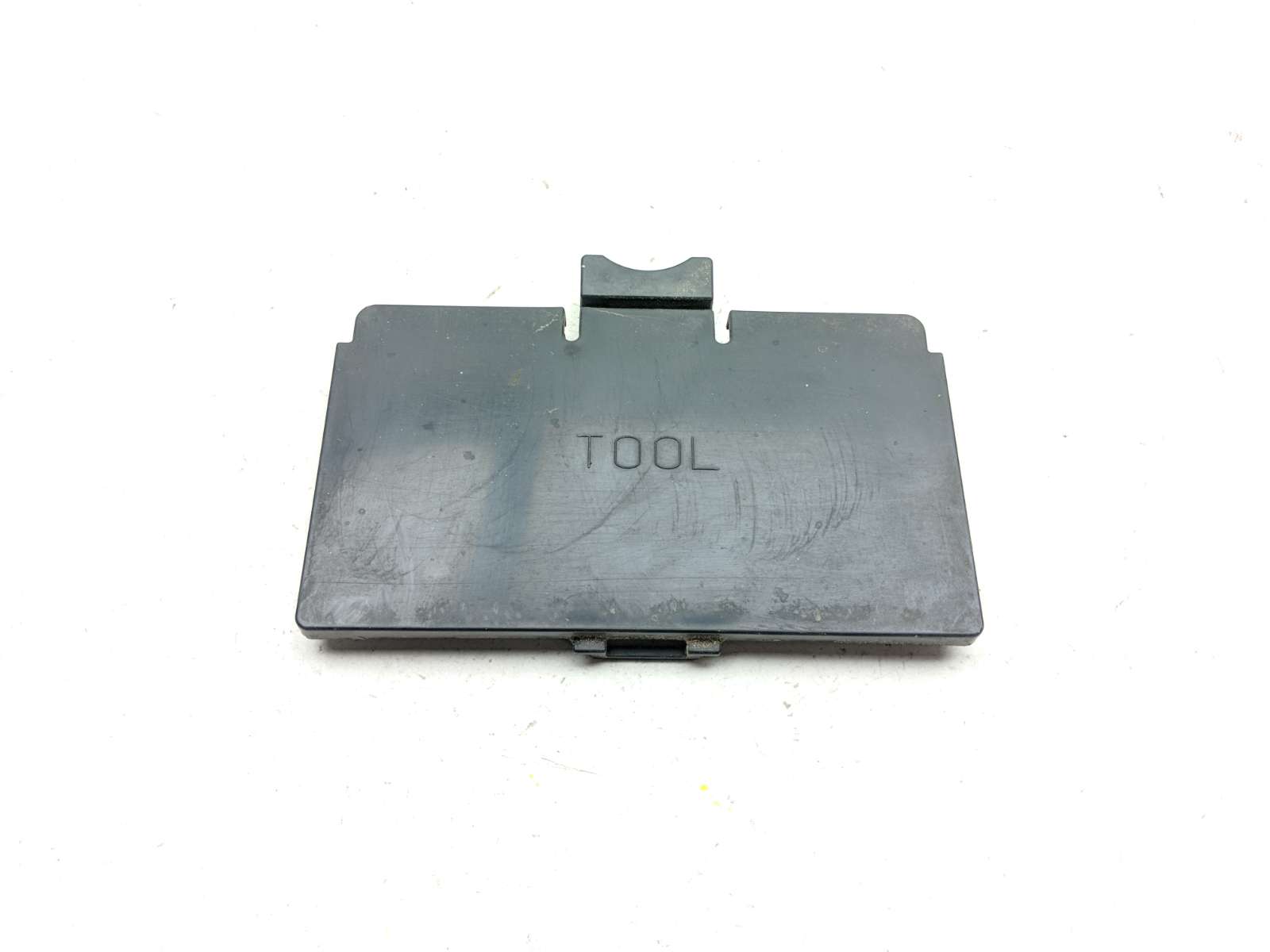06-16 Kawasaki Vulcan 900 VN900C Tool Box Lid 14091-0520