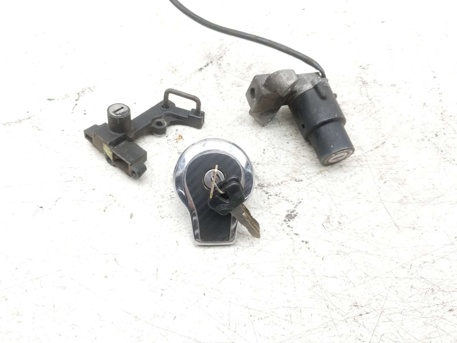 81-83 Yamaha Seca XJ 750 R Lock Set Ignition Switch Cap And Key