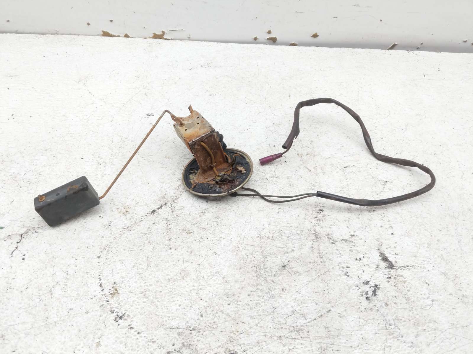 81-83 Yamaha Seca XJ 750 R Petrol Gas Fuel Pump Assembly