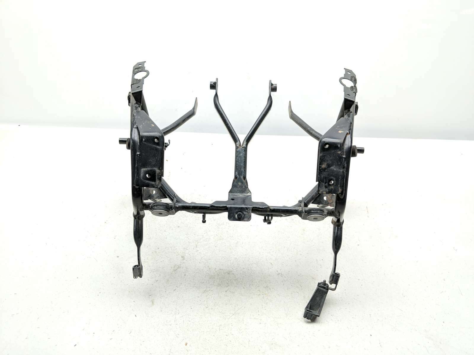09-13 BMW R1200GS Upper Fairing Headlight Stay Mount Bracket