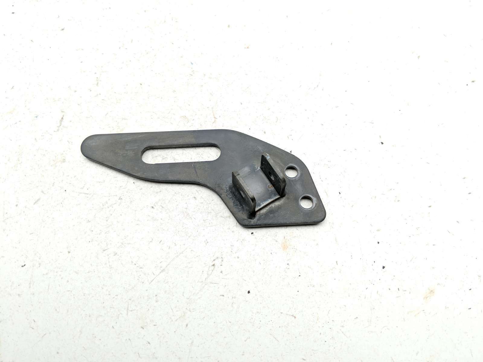 15 Yamaha XVS950 VStar 950 Rear Right Peg Mount Bracket Holder