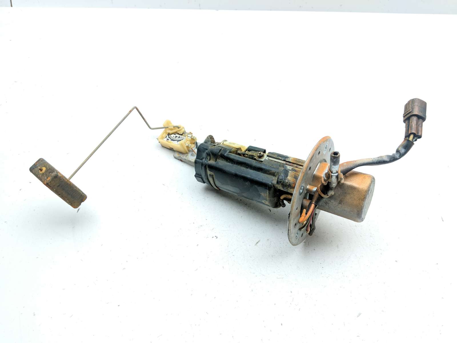 99-07 Suzuki Hayabusa GSX1300R Petrol Gas Fuel Pump Assembly 15100-24FB0