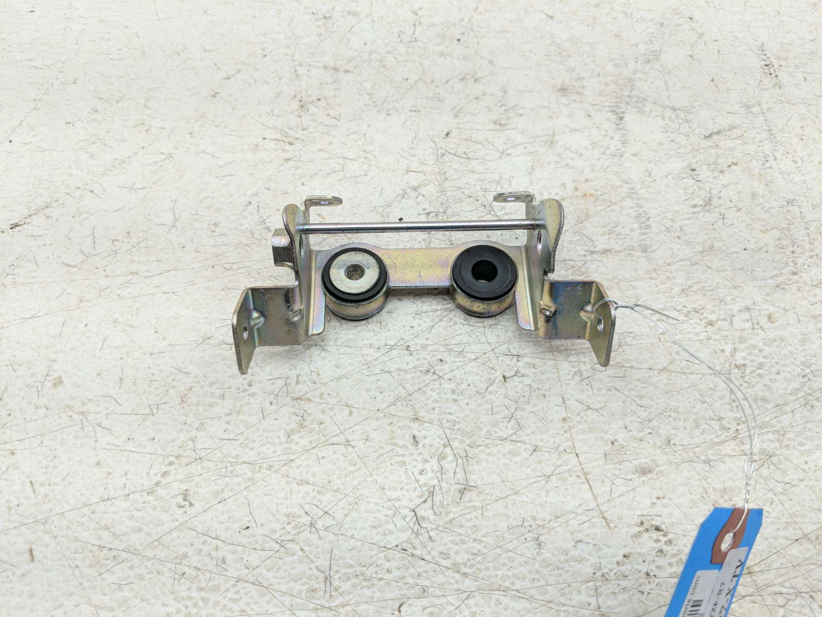 22-24 Yamaha YZF-R7 YZF R7 Fuel Tank Mount Bracket Holder A