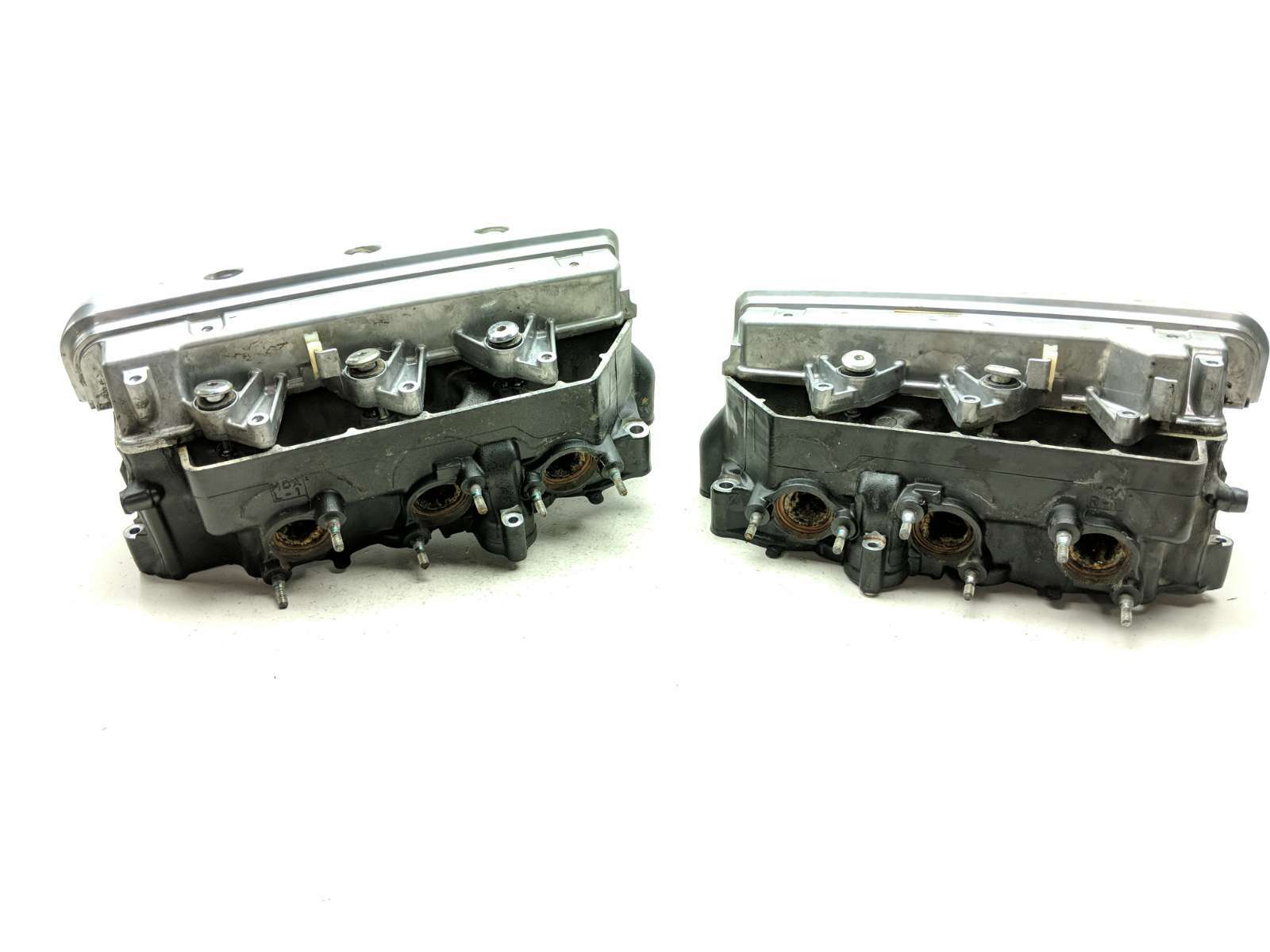 14 15 Honda Valkyire 1800 GL1800C Motor Engine Cylinder Heads