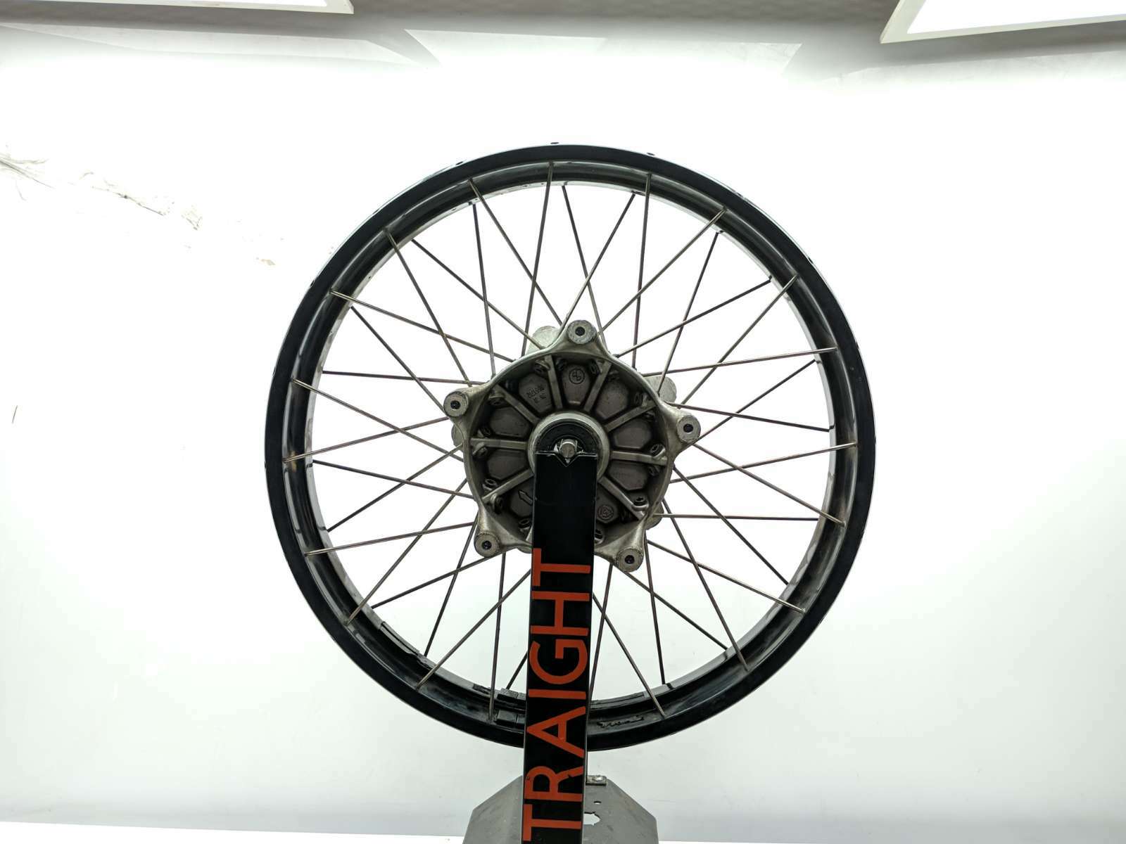 05-08 BMW R1200GS Front Wheel Rim STRAIGHT 19X2.50 7664712 7701492