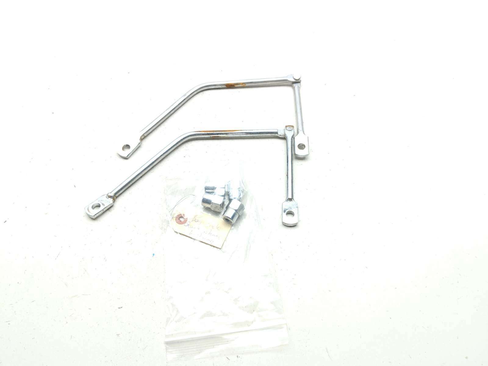 04-10 Kawasaki Vulcan 2000 SADDLEMEN Luggage Rack Quick Release Missing Hardware