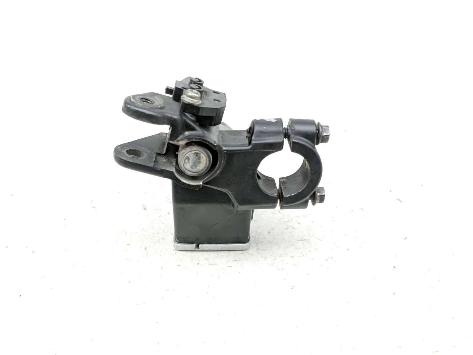 08-18 Suzuki Hayabusa GSX1300R Right Front Brake Master Cylinder