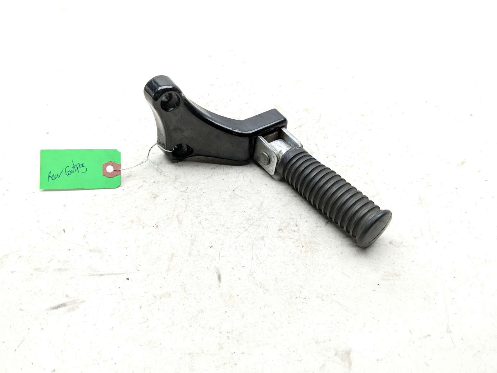 02 03 Kawasaki VN1500 Vulcan Mean Streak Right Passenger Foot Peg