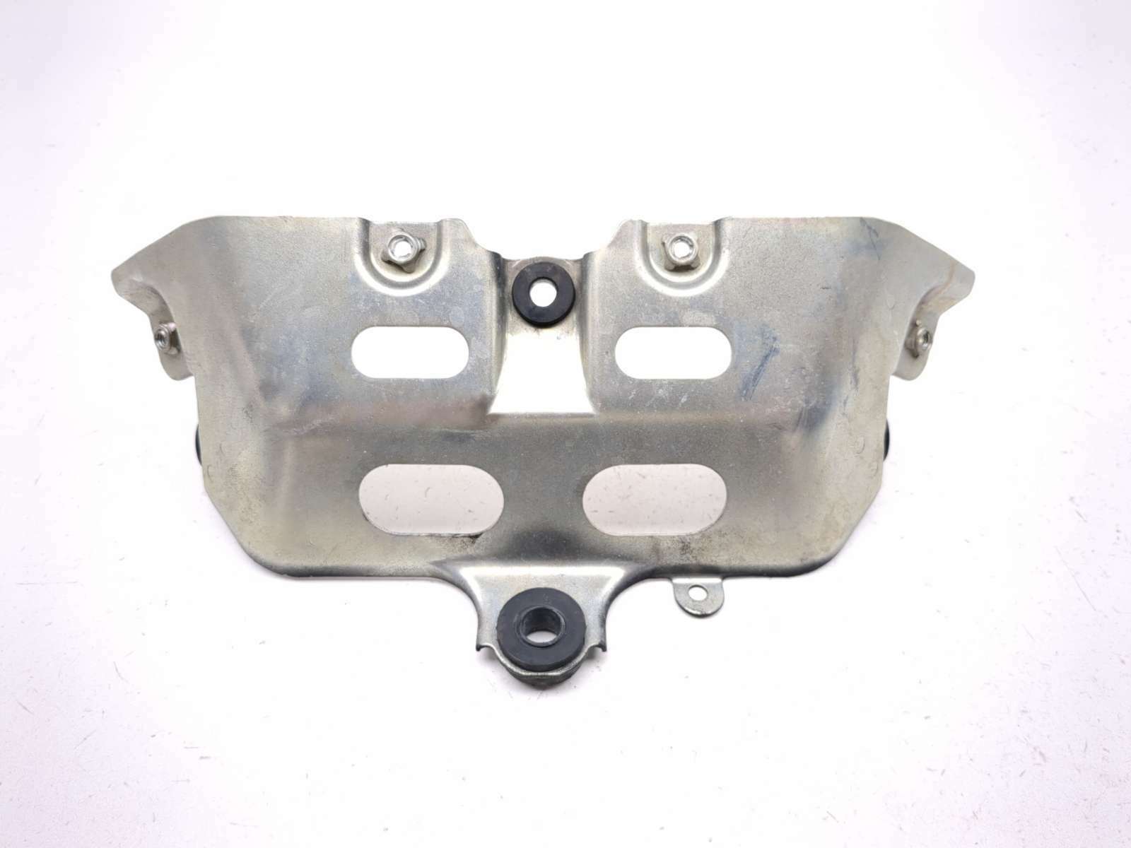 08-10 Suzuki GSXR 600 750 Fuel Tank Mount Bracket Cover Shield