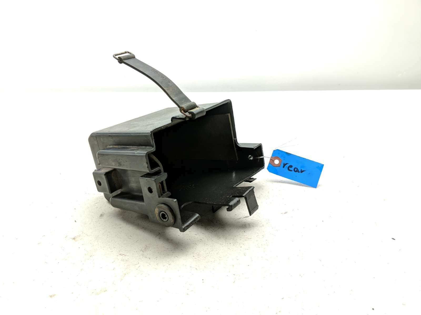 86 87 Yamaha Fazer 700 FZX700 Battery Box Tray