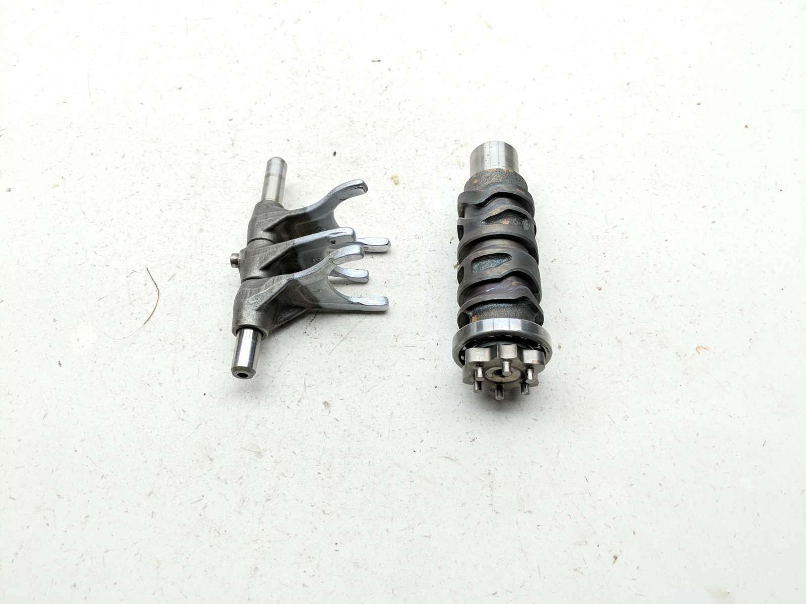 86 87 Yamaha Fazer 700 FZX700 Transmission Shift Shifter Forks and Drum