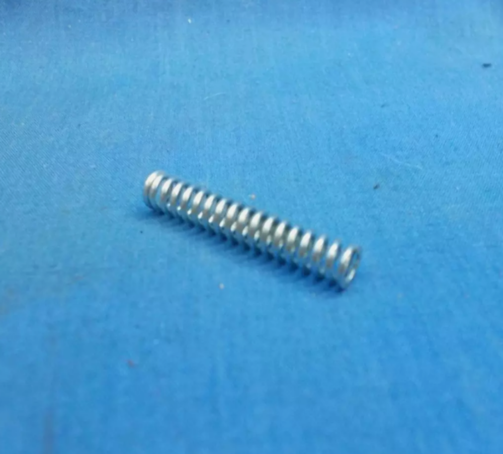 NOS YAMAHA COMPRESSION SPRING 90501-10510 NEW OEM